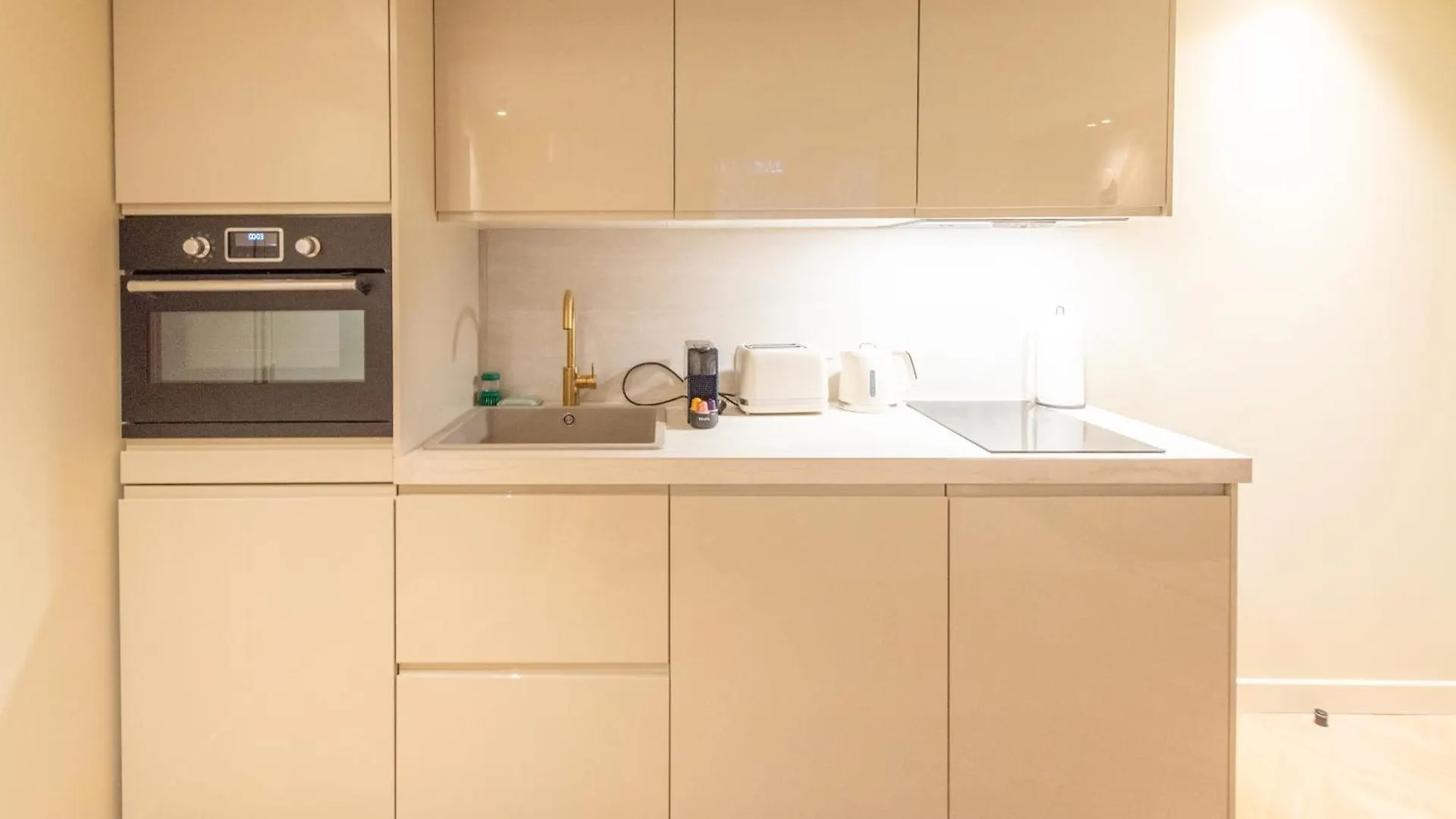 Basfroi Cosy Apartment 1 Paris France