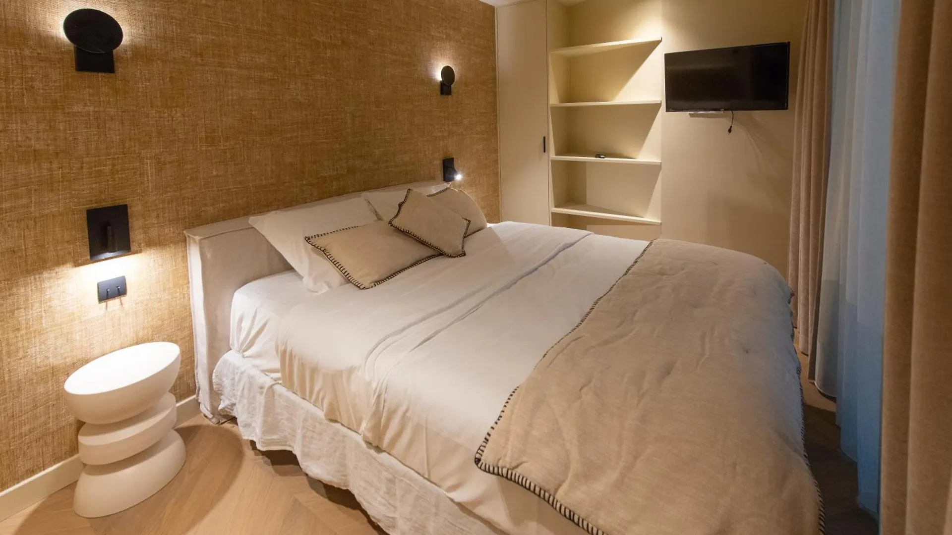Basfroi Cosy Apartment 1 Paris